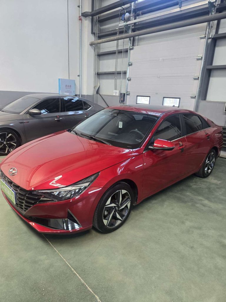 Hyundai Elantra